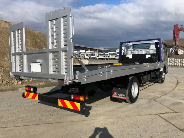 三菱 キャンター 2PG-FEB80の写真4