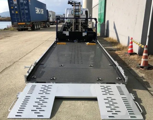 三菱 キャンター 2PG-FEB80の写真9