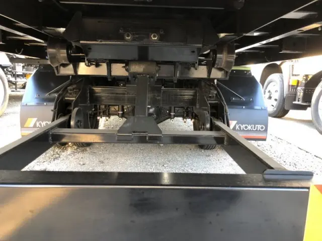 三菱 キャンター 2PG-FEB80の写真49