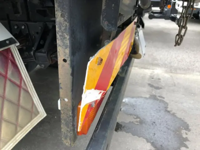 いすゞ フォワード 2RG-FRR90S1の写真38