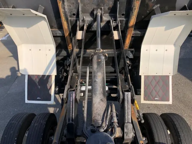 いすゞ フォワード 2RG-FRR90S1の写真40