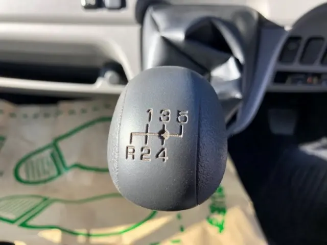 三菱 キャンター 2RG-FBA20の写真9