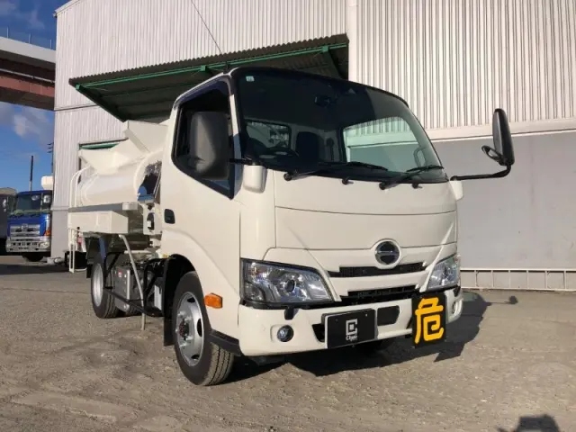 日野 デュトロ 2DG-XZU675M(4WD)の写真2