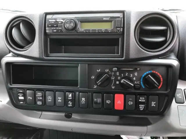 日野 デュトロ 2DG-XZU675M(4WD)の写真8