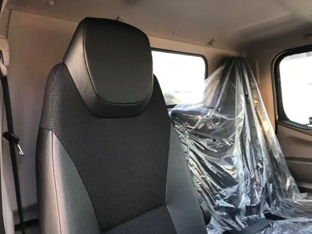 三菱 キャンター 2RG-FEAV0の写真6