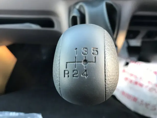 三菱 キャンター 2RG-FEAV0の写真11