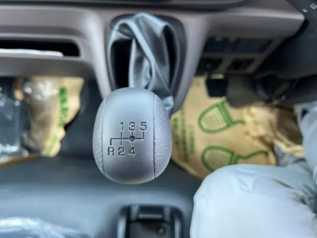 三菱 キャンター 2RG-FBA60(2WD)の写真13