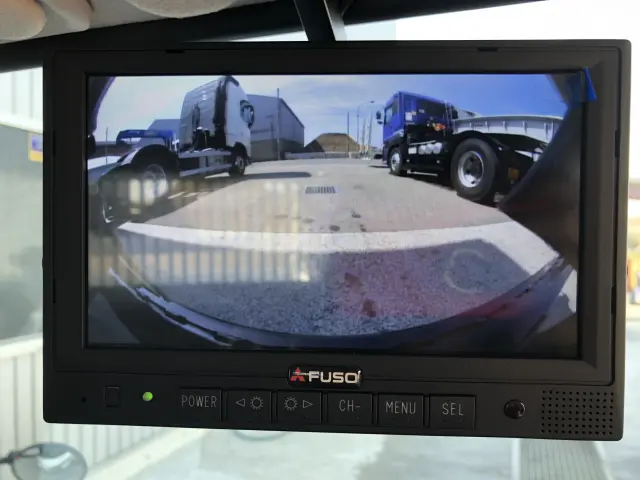 三菱 キャンター 2RG-FBA60(2WD)の写真16