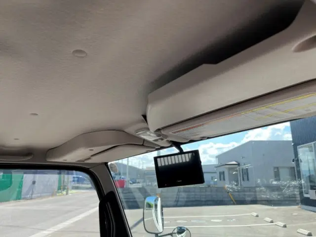 三菱 キャンター 2RG-FBA60(2WD)の写真15