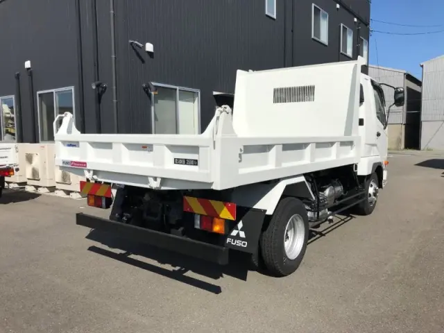 三菱 ファイター 2KG-FK62F(2WD)の写真4