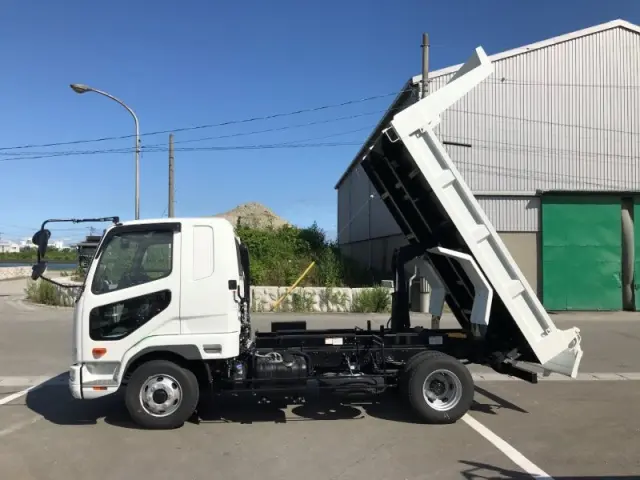 三菱 ファイター 2KG-FK62F(2WD)の写真6
