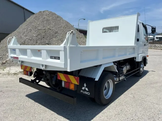 三菱 ファイター 2KG-FK62F(2WD)の写真4