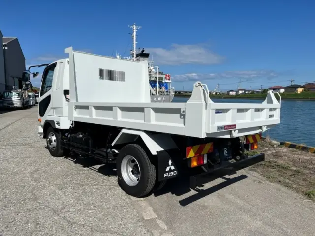 三菱 ファイター 2KG-FK62F(2WD)の写真3