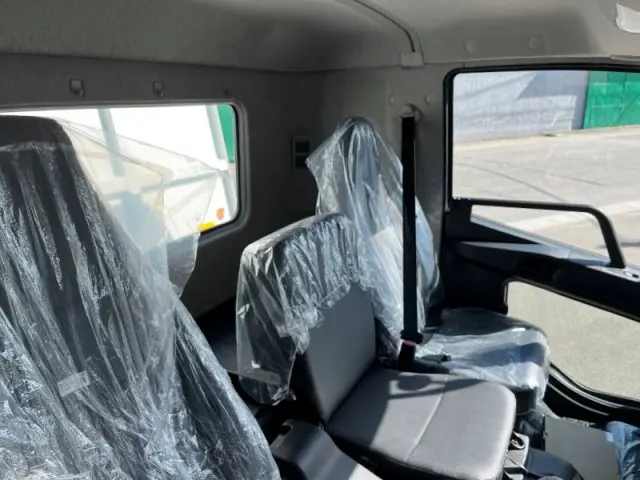 三菱 ファイター 2KG-FK62F(2WD)の写真8