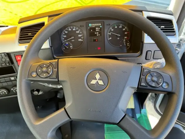 三菱 ファイター 2KG-FK62F(2WD)の写真10