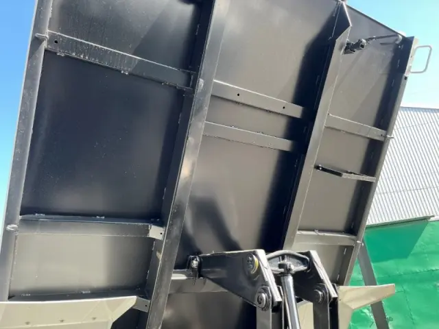 三菱 ファイター 2KG-FK62F(2WD)の写真28