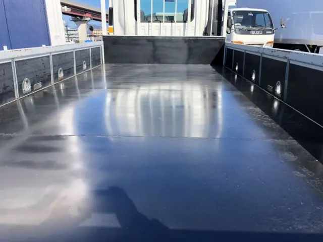 いすゞ フォワード TKG-FRR90S2(2WD)の写真7