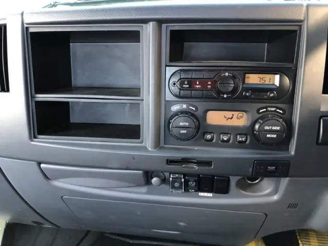 いすゞ フォワード TKG-FRR90S2(2WD)の写真13