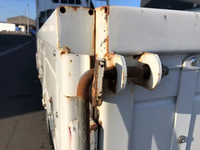 いすゞ フォワード TKG-FRR90S2(2WD)の写真32