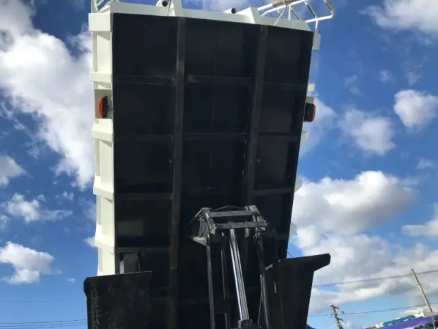 三菱 スーパーグレート 2PG-FU70GYの写真30