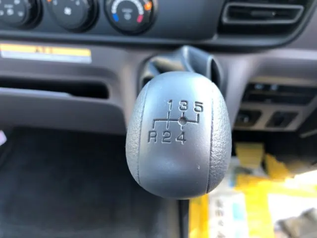 三菱 キャンター 2PG-FEB90の写真9