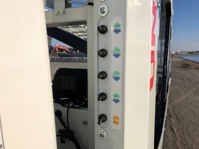 三菱 キャンター 2PG-FEB90の写真17