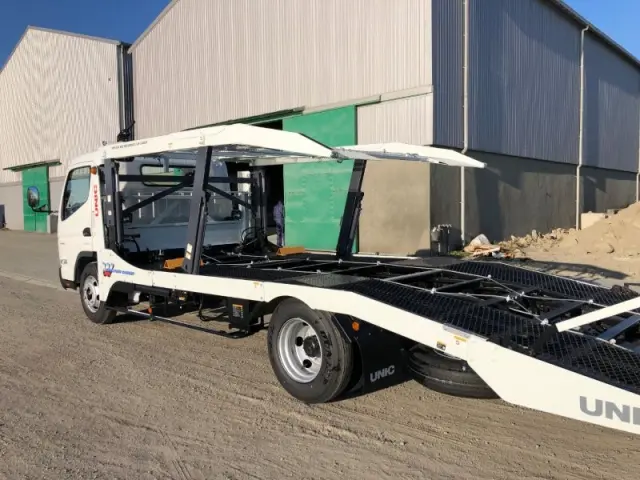 三菱 キャンター 2PG-FEB90の写真21