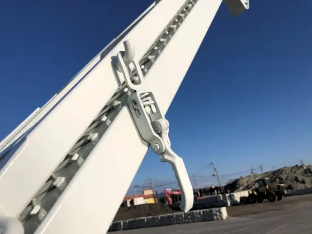 三菱 キャンター 2PG-FEB90の写真30