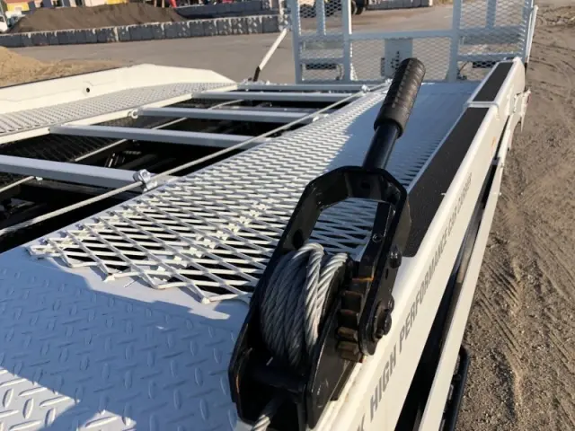 三菱 キャンター 2PG-FEB90の写真34