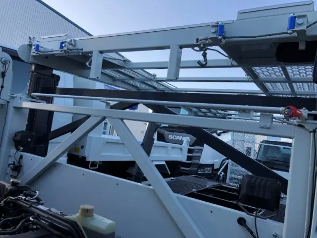 三菱 キャンター 2PG-FEB90の写真44