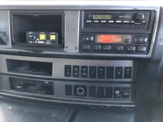 日野 プロフィア QKG-FS1EPBA(6x4)の写真10