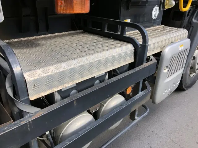 日野 プロフィア QKG-FS1EPBA(6x4)の写真27