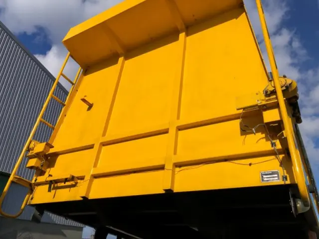 日野 プロフィア QKG-FS1EPBA(6x4)の写真40