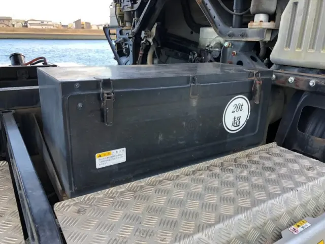 日野 プロフィア QKG-FS1EPBA(6x4)の写真41