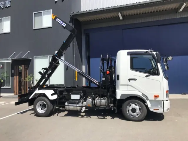 三菱 ファイター 2KG-FK72F(2WD)の写真5