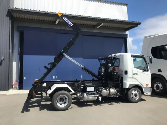 三菱 ファイター 2KG-FK72F(2WD)の写真6