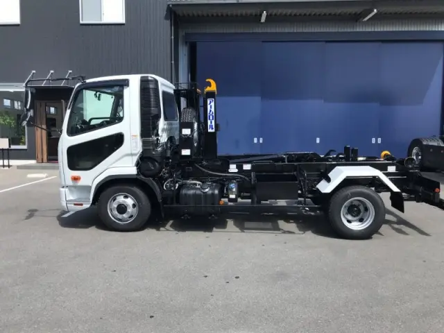 三菱 ファイター 2KG-FK72F(2WD)の写真8