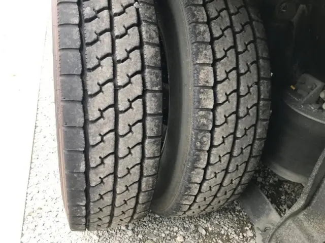 いすゞ ギガ QPG-CYL77B(6x2)の写真31