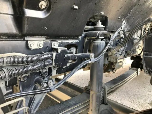 いすゞ ギガ QPG-CYL77B(6x2)の写真36