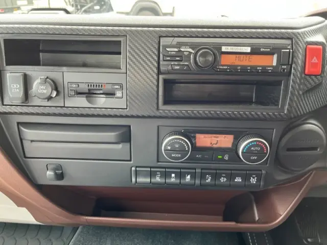 日野 レンジャー 2PG-FD2ABA(2WD)の写真11
