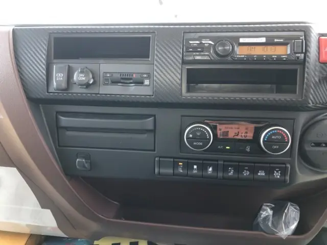日野 レンジャー 2PG-FD2ABA(2WD)の写真12