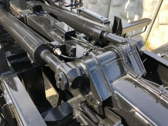 三菱 キャンター 2RG-FBAV0(2WD)の写真27