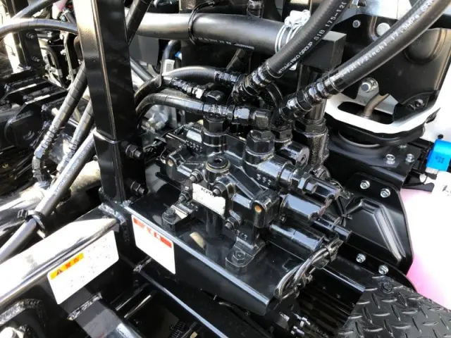 三菱 キャンター 2RG-FBAV0(2WD)の写真31