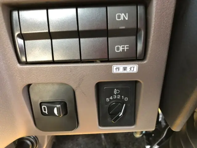 三菱 キャンター 2RG-FBAV0(2WD)の写真14