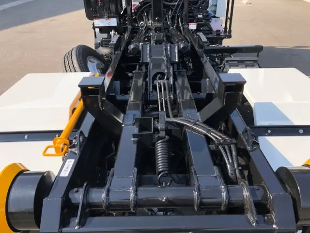 三菱 キャンター 2RG-FBAV0(2WD)の写真29