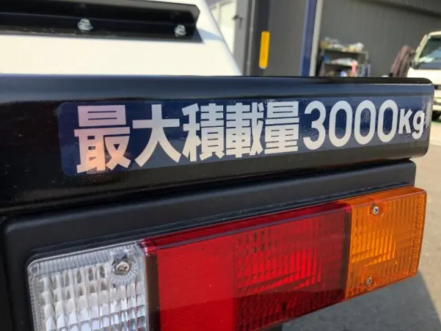 三菱 キャンター 2RG-FBAV0(2WD)の写真30