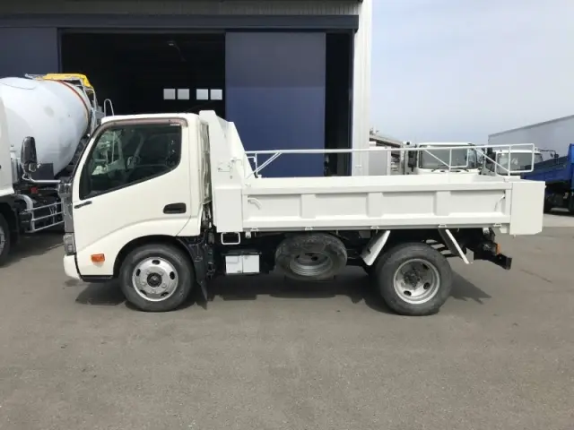 日野 デュトロ TKG-XZU630T(2WD)の写真5