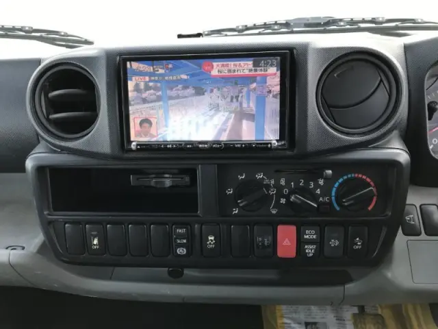 日野 デュトロ TKG-XZU630T(2WD)の写真12