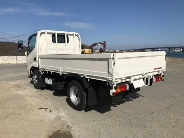 日野 デュトロ 2KG-XZC60Mの写真3