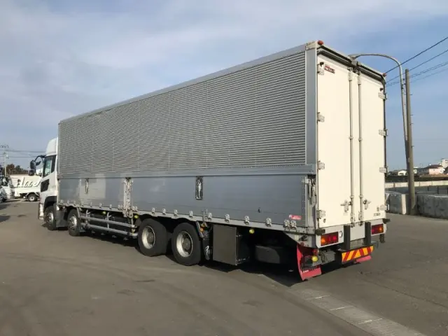 UD クオン QPG-CG5ZA(8x4)の写真3